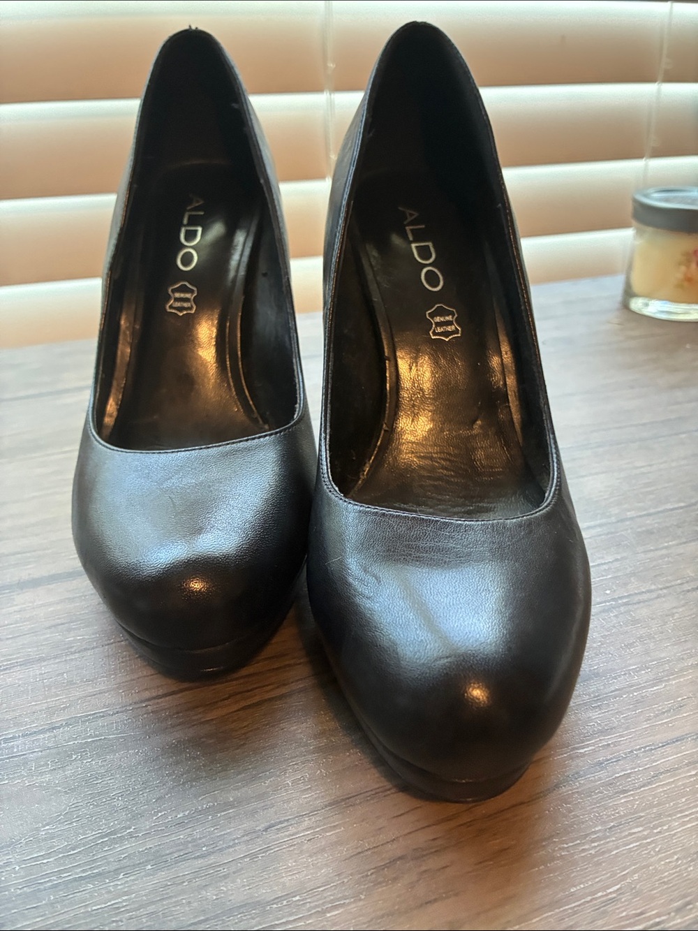 Aldo Black Leather Round-Toe Platform Pumps